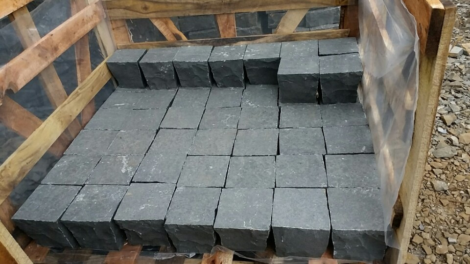 Basalt cubes/cobbles