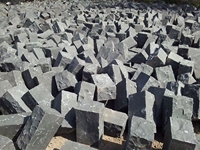 Basalt kerbs/palisades