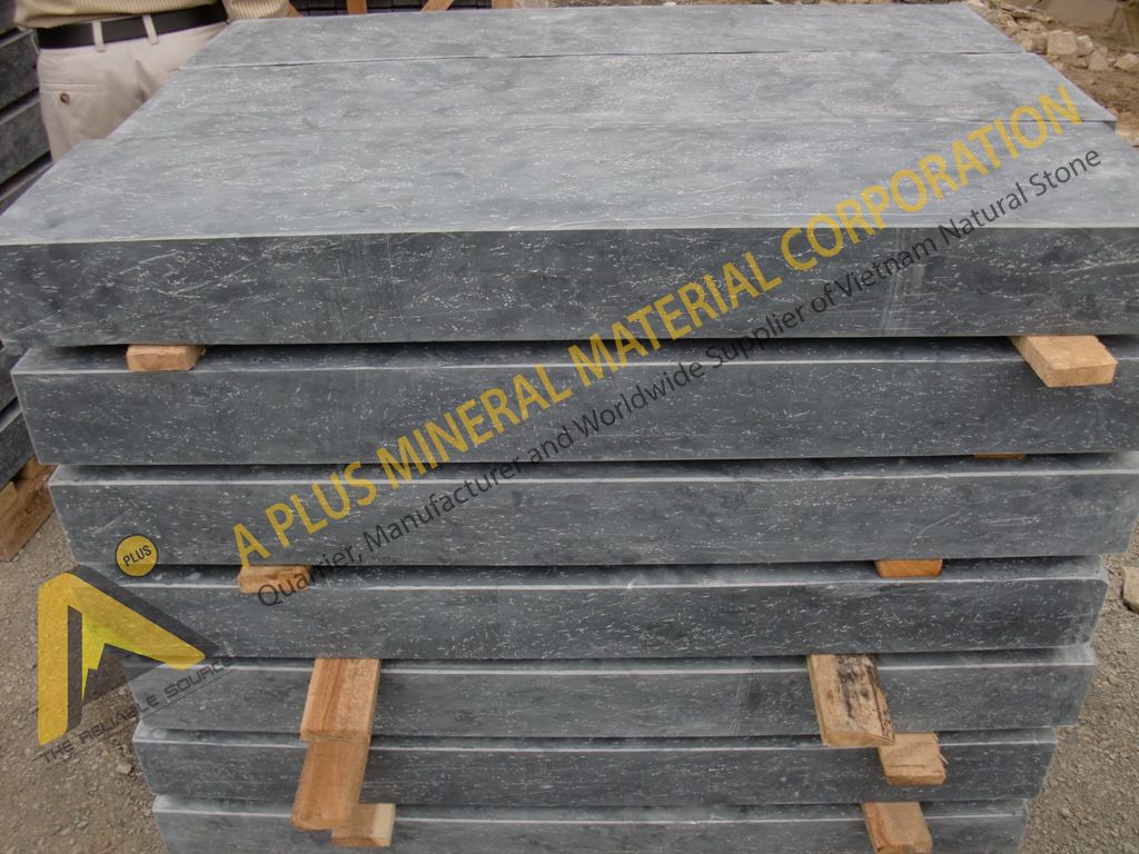 Blue stone kerbs/palisades